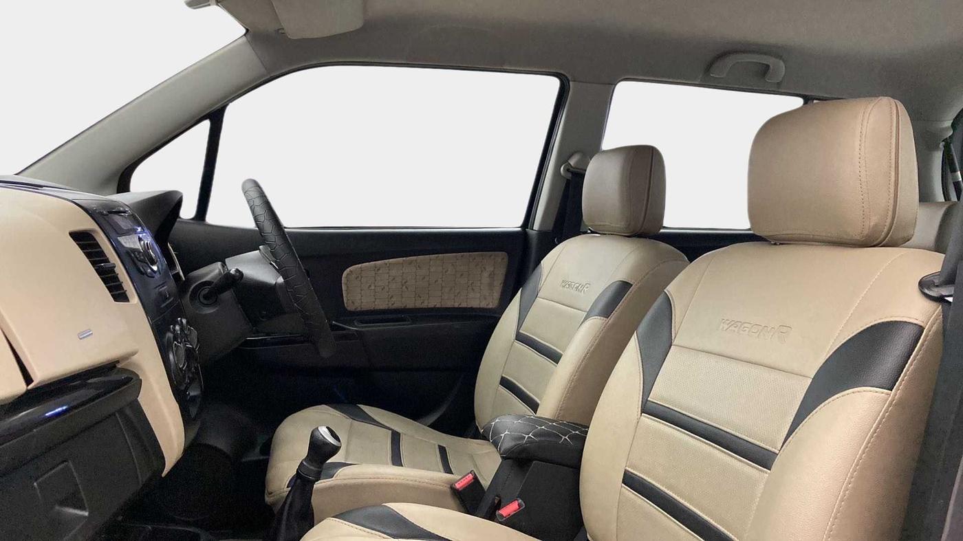 2017 Maruti Wagon R 1.0 VXI+, CNG, Manual, 45,125 km, Right Side Front Door Cabin