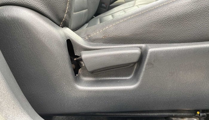 2016 Maruti Alto K10 VXI AMT, Petrol, Automatic, 94,403 km, Driver Side Adjustment Panel