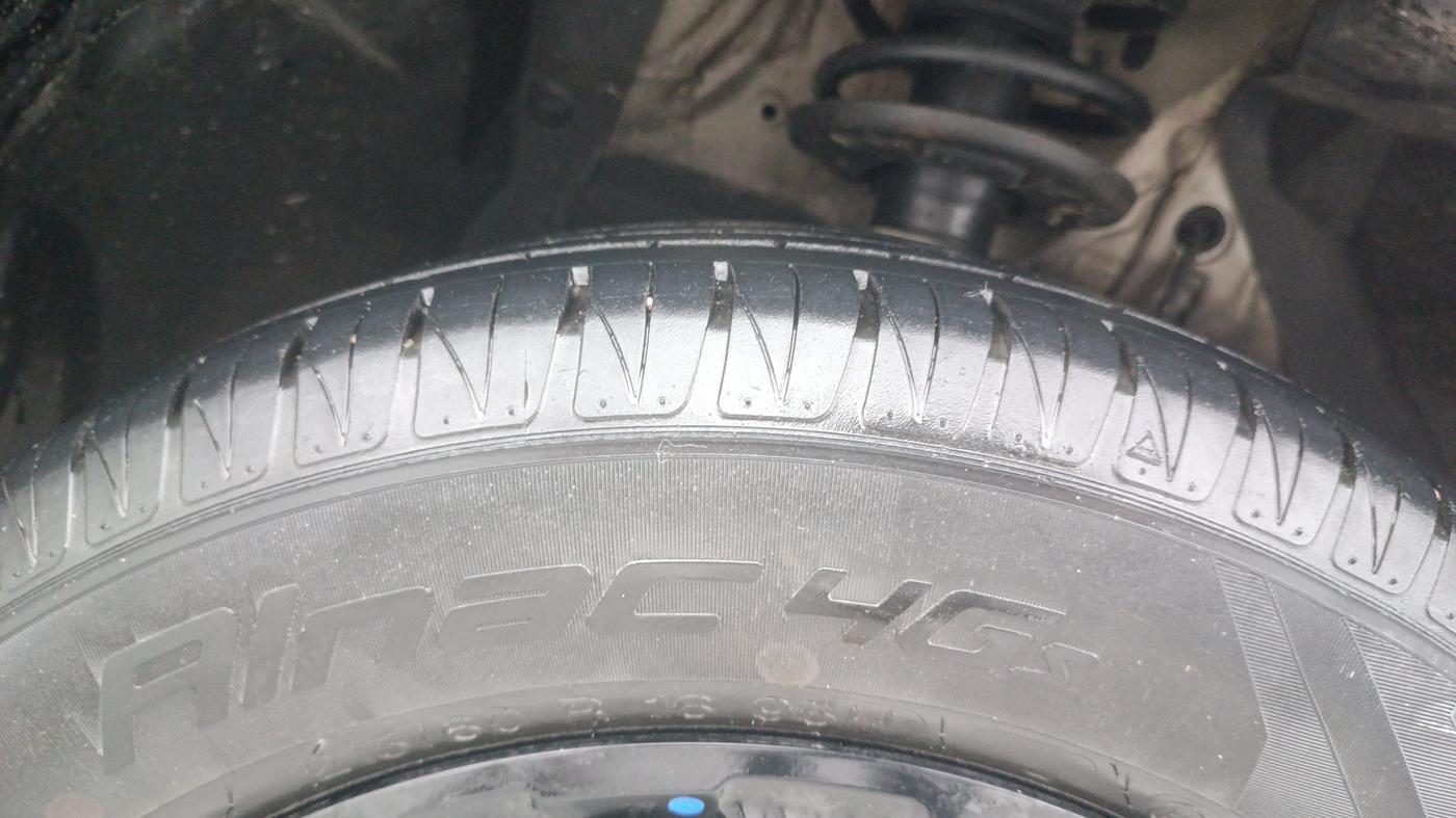 2021 Maruti Vitara Brezza ZXI, Petrol, Manual, 27,959 km, Right Front Tyre Tread