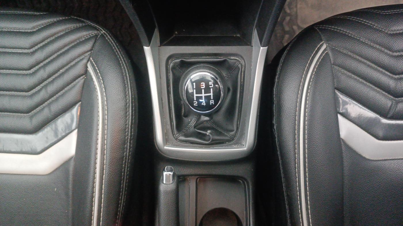 2021 Maruti Vitara Brezza ZXI, Petrol, Manual, 27,959 km, Gear Lever