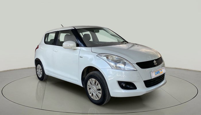 2014 Maruti Swift VXI, CNG, Manual, 1,24,105 km, Right Front Diagonal