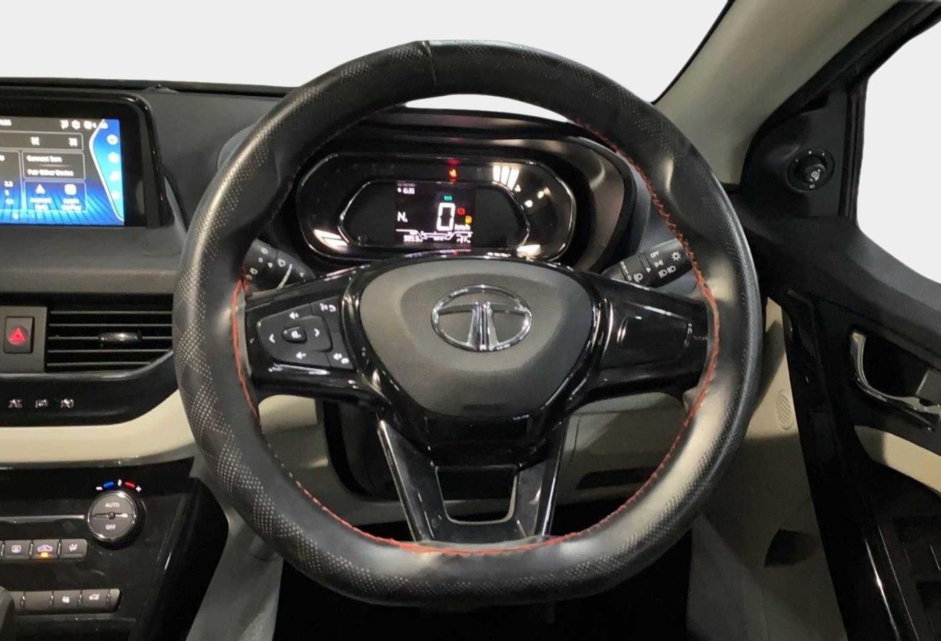 2023 Tata NEXON XZA PLUS PETROL, CNG, Automatic, 9,890 km, Steering Wheel Close Up