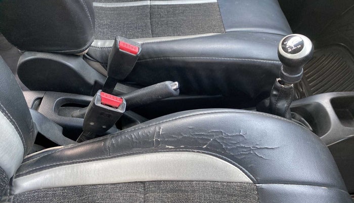 2018 Maruti Wagon R 1.0 VXI, Petrol, Manual, 48,836 km, Gear Lever