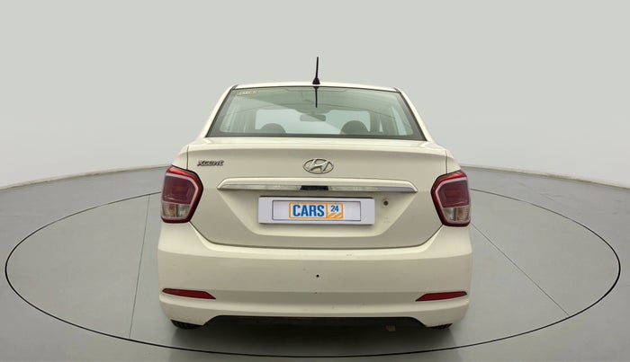 2015 Hyundai Xcent BASE 1.2, Petrol, Manual, 75,326 km, Back/Rear