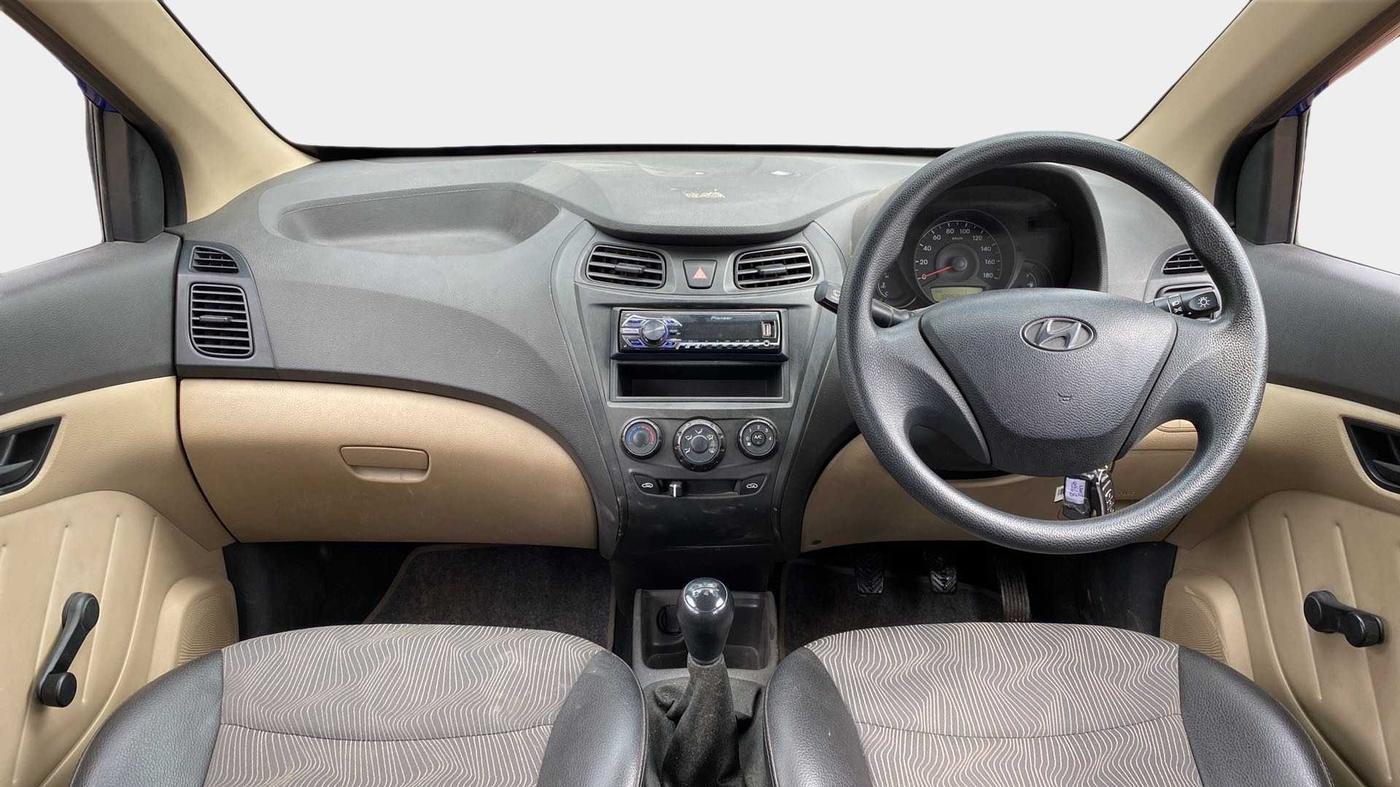 2013 Hyundai Eon D-LITE+, Petrol, Manual, 18,938 km, Dashboard