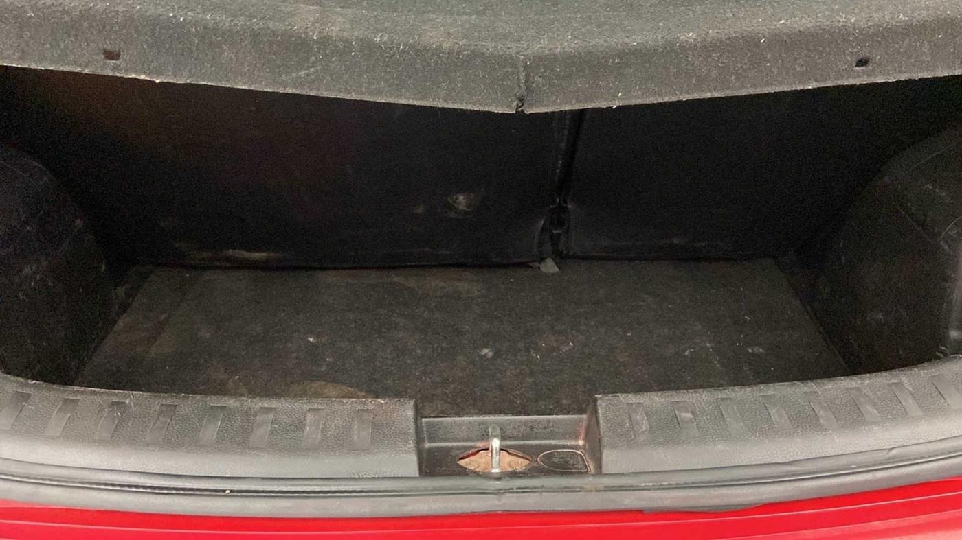 2017 Maruti Swift ZXI, Petrol, Manual, 68,440 km, Boot Inside
