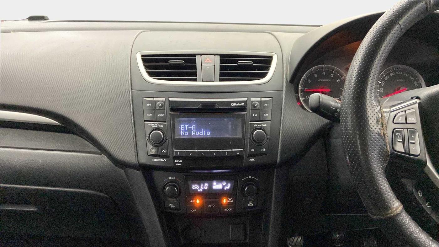 2017 Maruti Swift ZXI, Petrol, Manual, 68,440 km, Air Conditioner