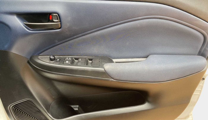 2022 Maruti Baleno DELTA PETROL 1.2, Petrol, Manual, 9,426 km, Driver Side Door Panels Control