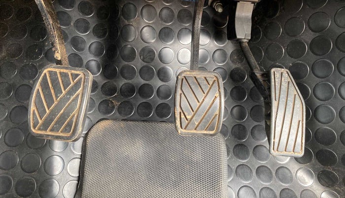 2022 Maruti Baleno DELTA PETROL 1.2, Petrol, Manual, 9,426 km, Pedals