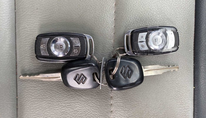 2015 Maruti Alto 800 LXI, Petrol, Manual, 41,435 km, Key Close Up