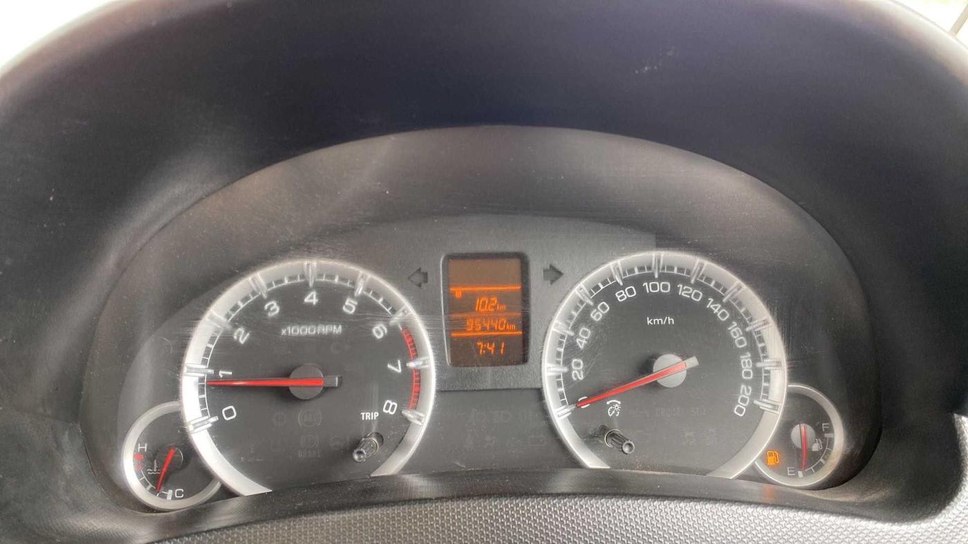 2014 Maruti Swift VXI, Petrol, Manual, 95,421 km, Odometer Image