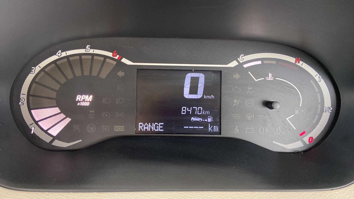 2023 Nissan MAGNITE XE, Petrol, Manual, 8,452 km, Odometer Image