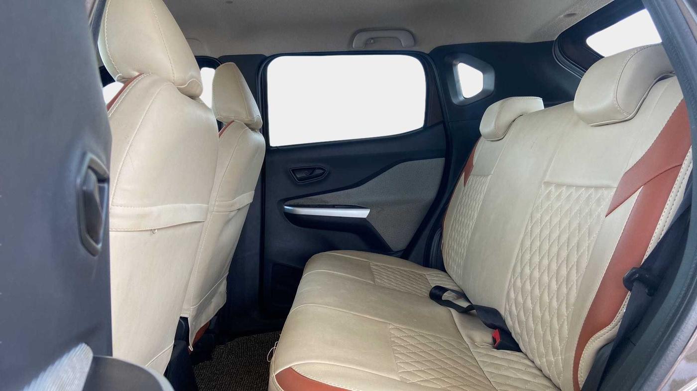 2023 Nissan MAGNITE XE, Petrol, Manual, 8,452 km, Right Side Rear Door Cabin