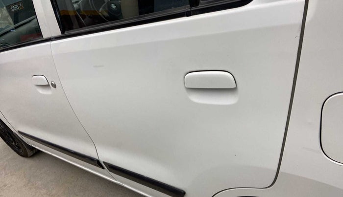 2011 Maruti Wagon R 1.0 VXI, Petrol, Manual, 31,824 km, Rear left door - Minor scratches