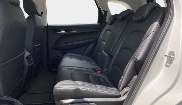 2020 MG HECTOR SHARP 1.5 DCT PETROL, Petrol, Automatic, 53,210 km, Right Side Rear Door Cabin