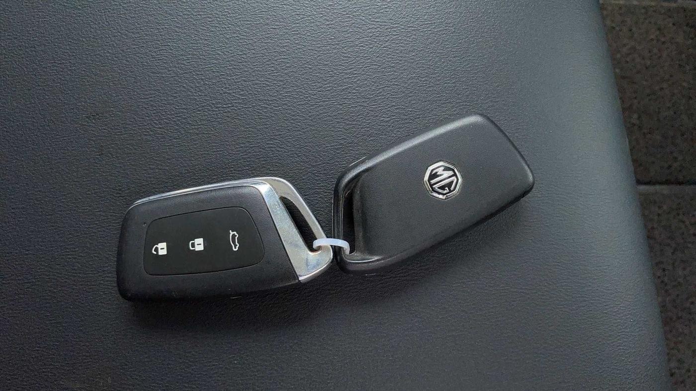 2020 MG HECTOR SHARP 1.5 DCT PETROL, Petrol, Automatic, 53,210 km, Key Close Up