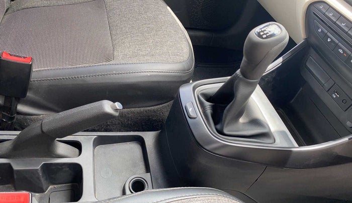 2022 Tata ALTROZ XM PLUS PETROL, Petrol, Manual, 15,024 km, Gear Lever