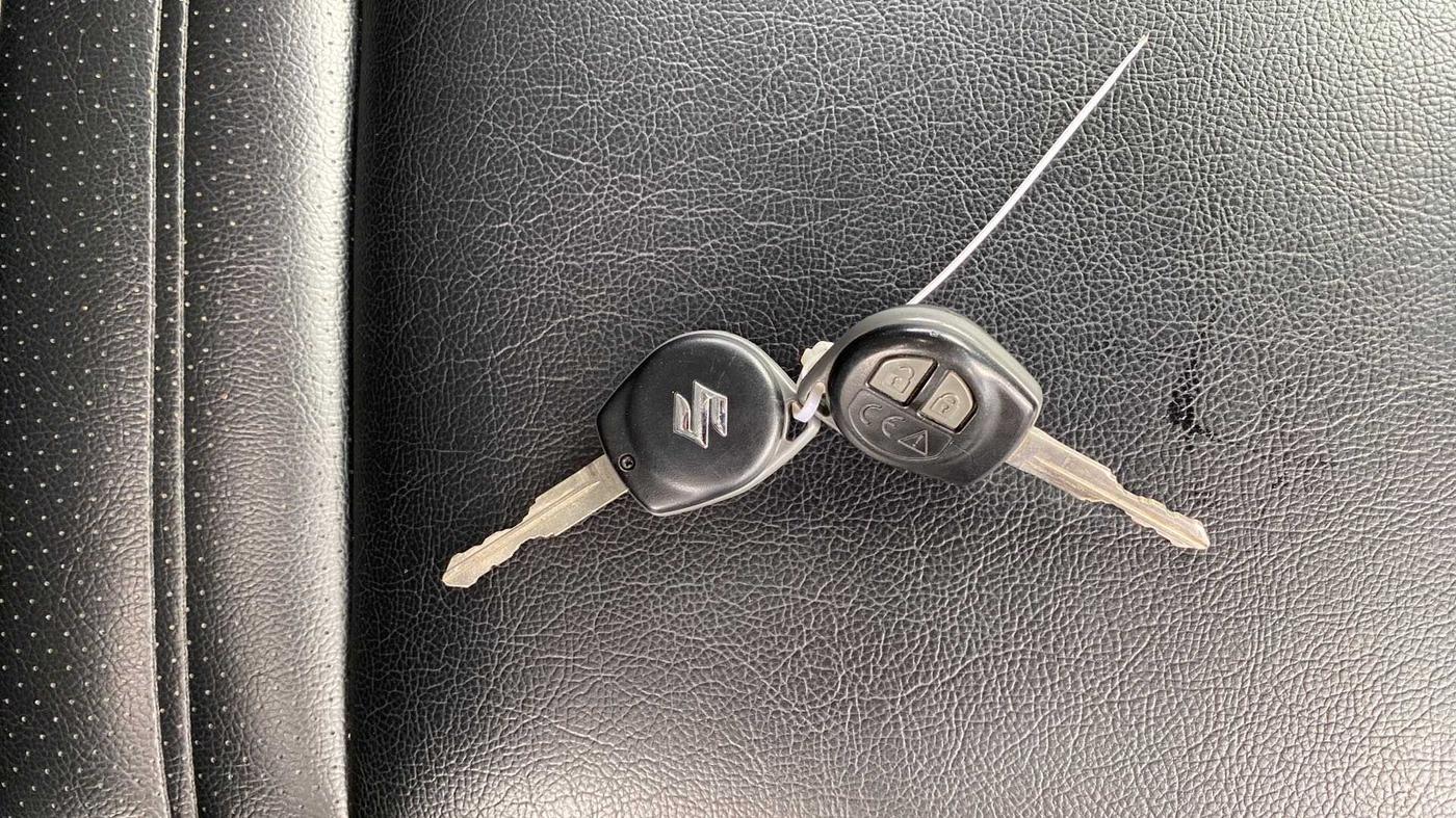 2021 Maruti Swift VXI AMT, Petrol, Automatic, 51,297 km, Key Close Up