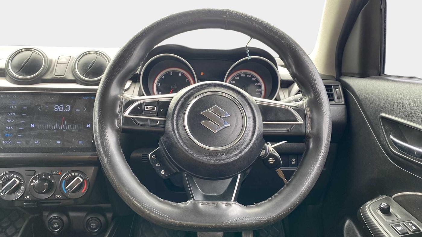 2021 Maruti Swift VXI AMT, Petrol, Automatic, 51,297 km, Steering Wheel Close Up