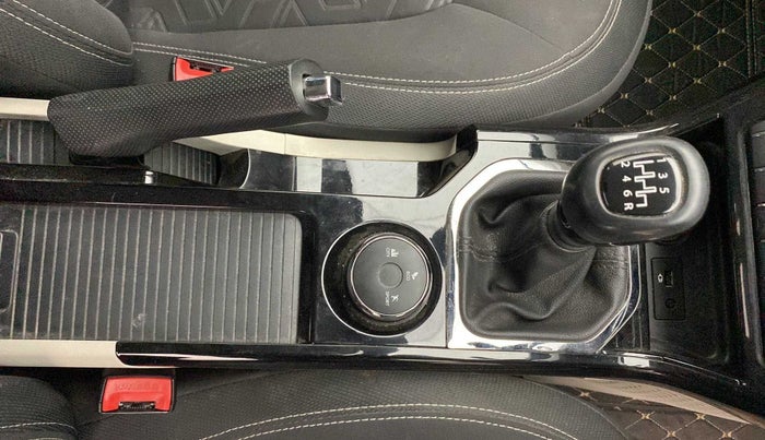 2021 Tata NEXON XZ PLUS PETROL, Petrol, Manual, 61,293 km, Gear Lever