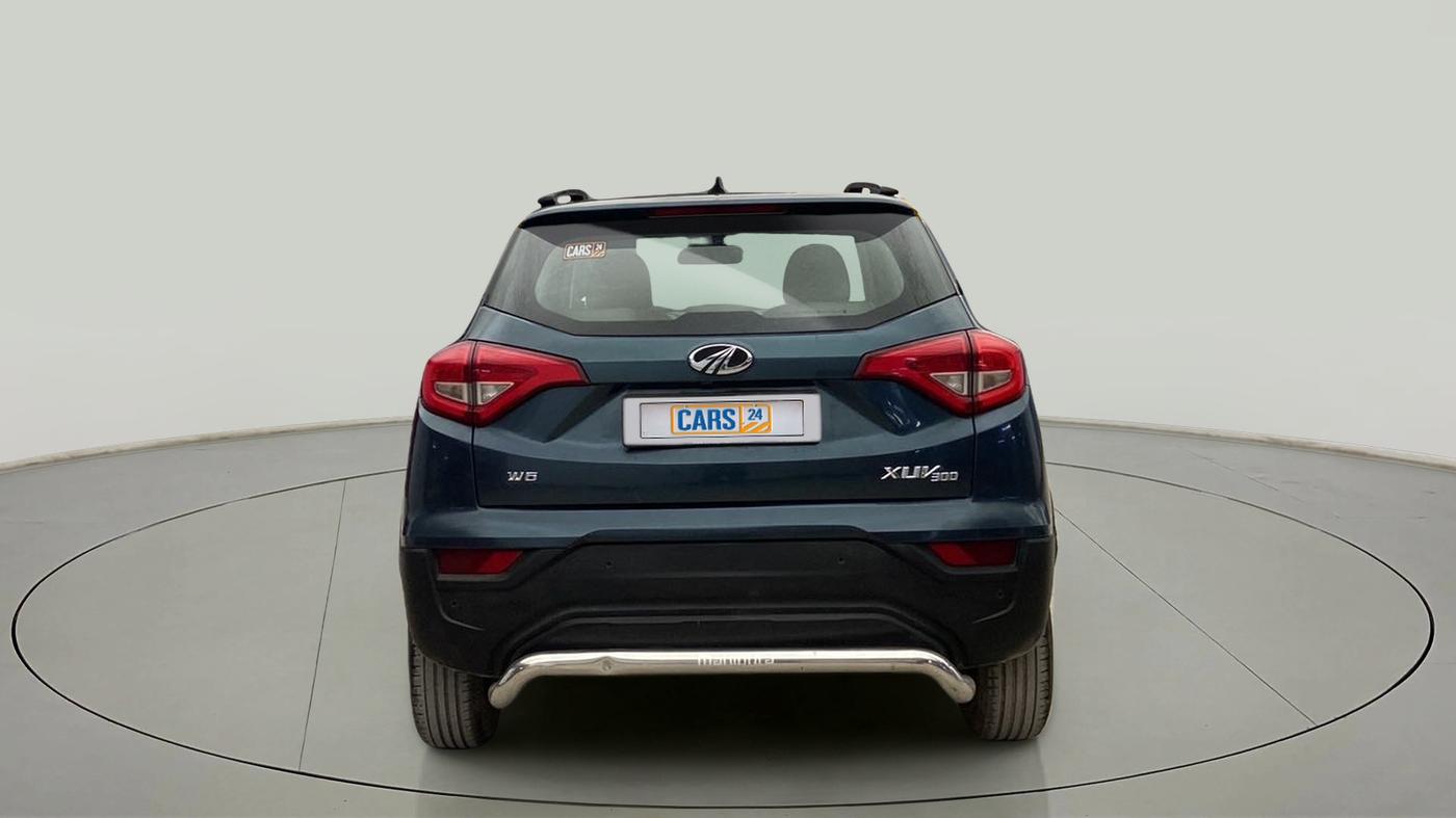 2021 Mahindra XUV300 W6 1.2 PETROL AMT, Petrol, Automatic, 26,895 km, Back/Rear