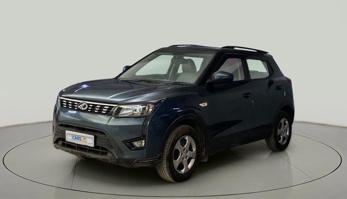 2021 Mahindra XUV300 W6 1.2 PETROL AMT, Petrol, Automatic, 26,895 km, Left Front Diagonal