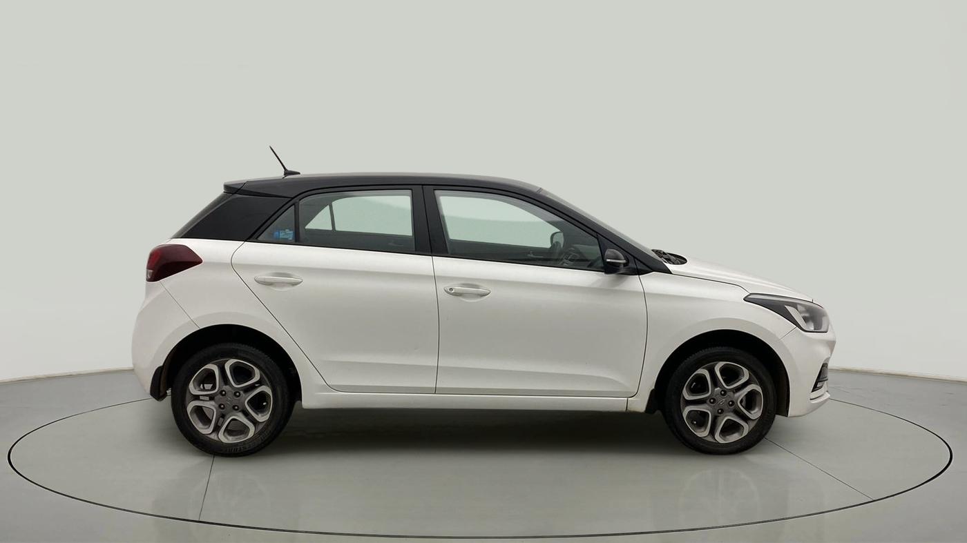 2020 Hyundai Elite i20 SPORTZ PLUS 1.2 DUAL TONE, Petrol, Manual, 44,540 km, Right Side View
