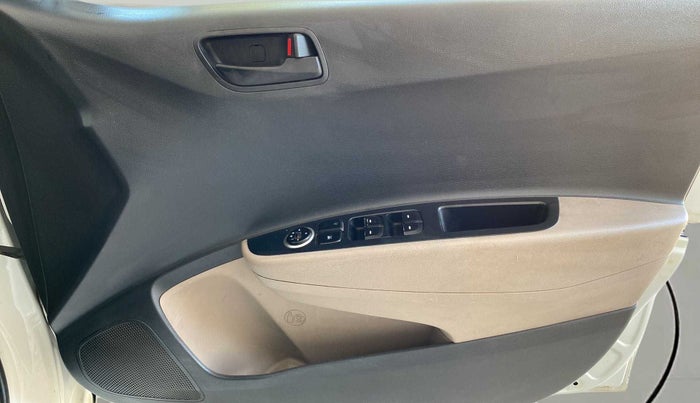 2014 Hyundai Grand i10 MAGNA 1.2 KAPPA VTVT, Petrol, Manual, 74,418 km, Driver Side Door Panels Control