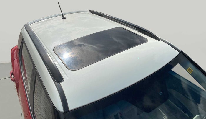 2021 Mahindra XUV300 W8 (O) 1.2 PETROL AMT, Petrol, Automatic, 20,010 km, Roof