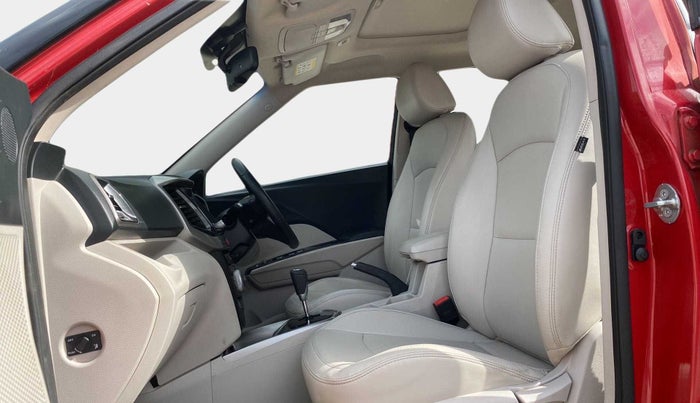 2021 Mahindra XUV300 W8 (O) 1.2 PETROL AMT, Petrol, Automatic, 20,010 km, Right Side Front Door Cabin