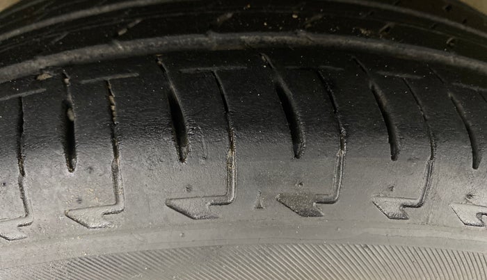 2022 Maruti IGNIS ZETA 1.2 AMT, Petrol, Automatic, 45,037 km, Right Rear Tyre Tread