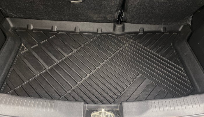 2022 Maruti IGNIS ZETA 1.2 AMT, Petrol, Automatic, 45,037 km, Boot Inside