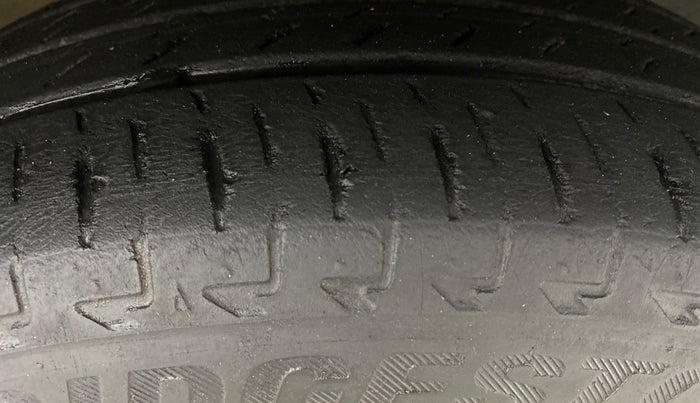 2022 Maruti IGNIS ZETA 1.2 AMT, Petrol, Automatic, 45,037 km, Right Front Tyre Tread