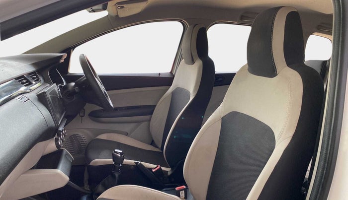 2019 Renault TRIBER RXT, Petrol, Manual, 41,628 km, Right Side Front Door Cabin