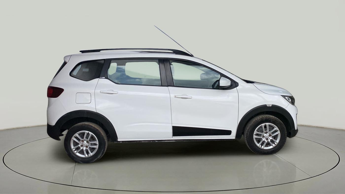2019 Renault TRIBER RXT, Petrol, Manual, 41,628 km, Right Side View