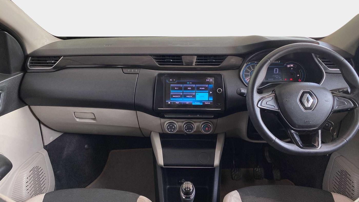 2019 Renault TRIBER RXT, Petrol, Manual, 41,628 km, Dashboard