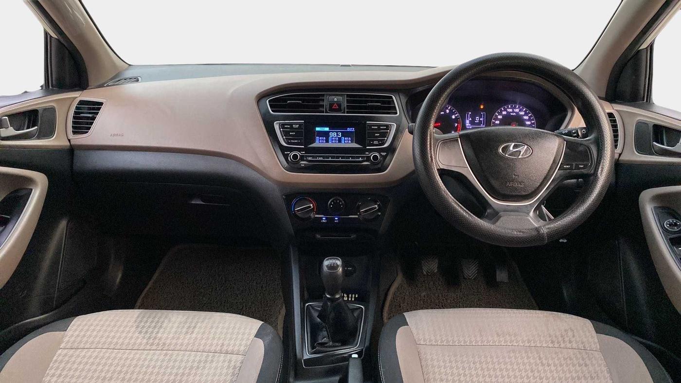 2018 Hyundai Elite i20 MAGNA EXECUTIVE 1.2, Petrol, Manual, 28,046 km, Dashboard