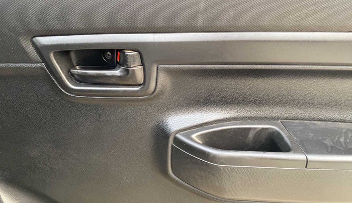 2019 Maruti S PRESSO VXI+, Petrol, Manual, 36,807 km, Driver Side Door Panels Control