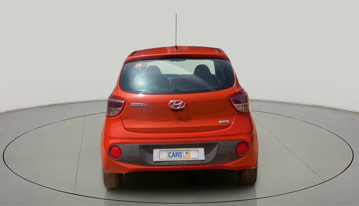 2017 Hyundai Grand i10 MAGNA AT 1.2 KAPPA VTVT, Petrol, Automatic, 25,423 km, Back/Rear