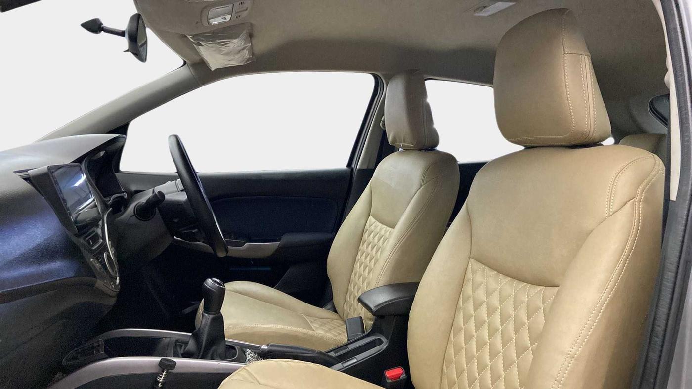 2020 Maruti Baleno DELTA PETROL 1.2, Petrol, Manual, 38,558 km, Right Side Front Door Cabin