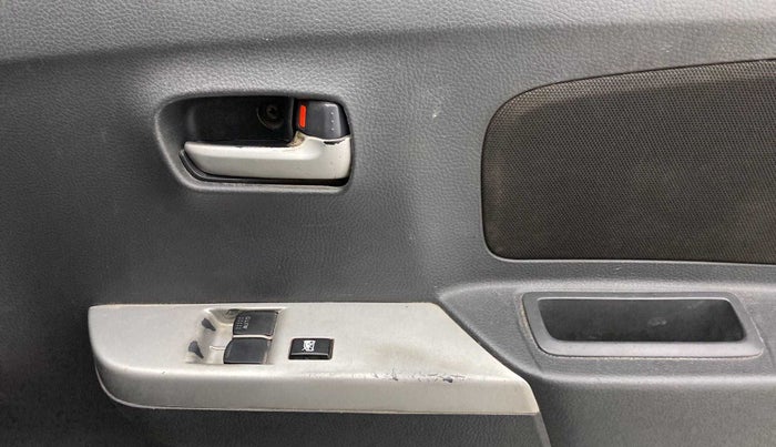 2012 Maruti Wagon R 1.0 LXI, Petrol, Manual, 76,901 km, Driver Side Door Panels Control