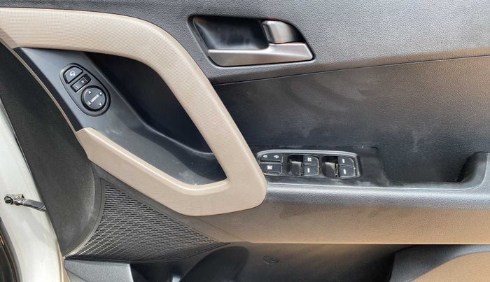 2016 Hyundai Creta SX PLUS 1.6 PETROL, Petrol, Manual, 76,040 km, Driver Side Door Panels Control