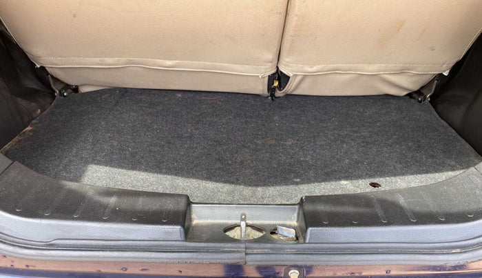 2018 Maruti Wagon R 1.0 VXI (O) AMT, Petrol, Automatic, 25,860 km, Boot Inside