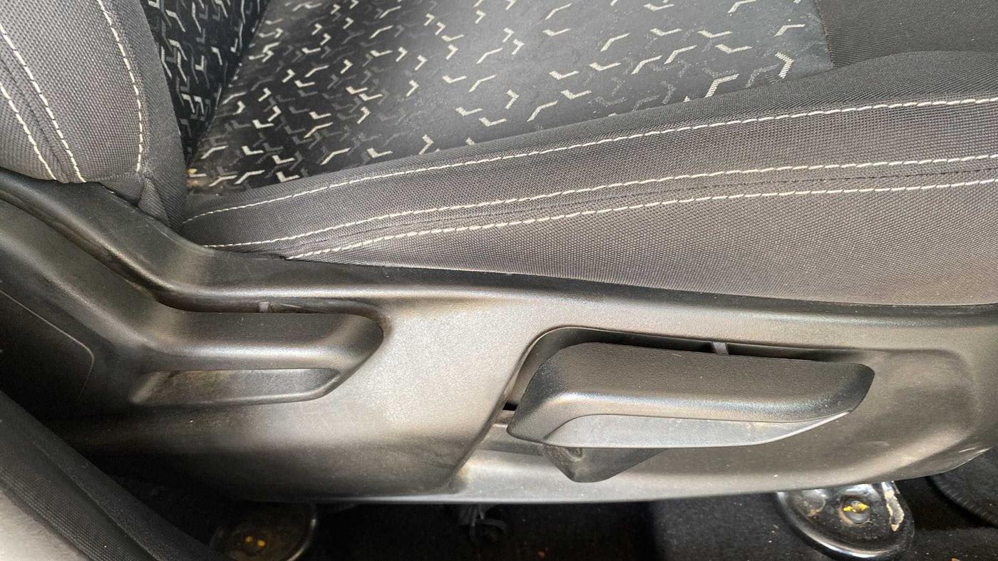 2021 Tata Tiago XZA PLUS PETROL, Petrol, Automatic, 29,731 km, Driver Side Adjustment Panel