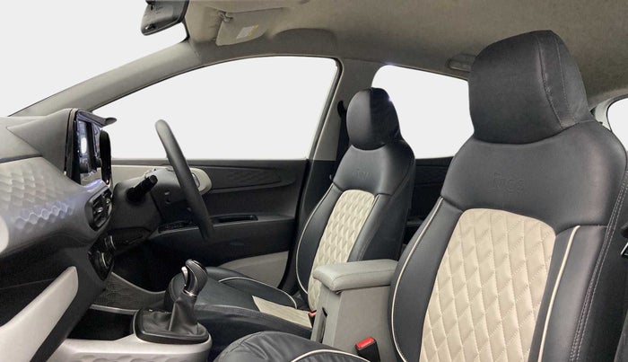 2022 Hyundai GRAND I10 NIOS SPORTZ U2 AMT 1.2 CRDI, Diesel, Automatic, 38,529 km, Right Side Front Door Cabin