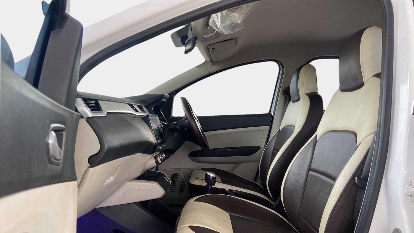 2019 Renault TRIBER RXZ, Petrol, Manual, 49,267 km, Right Side Front Door Cabin