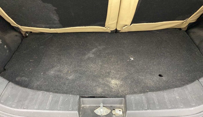 2017 Maruti Wagon R 1.0 VXI, Petrol, Manual, 62,172 km, Boot Inside