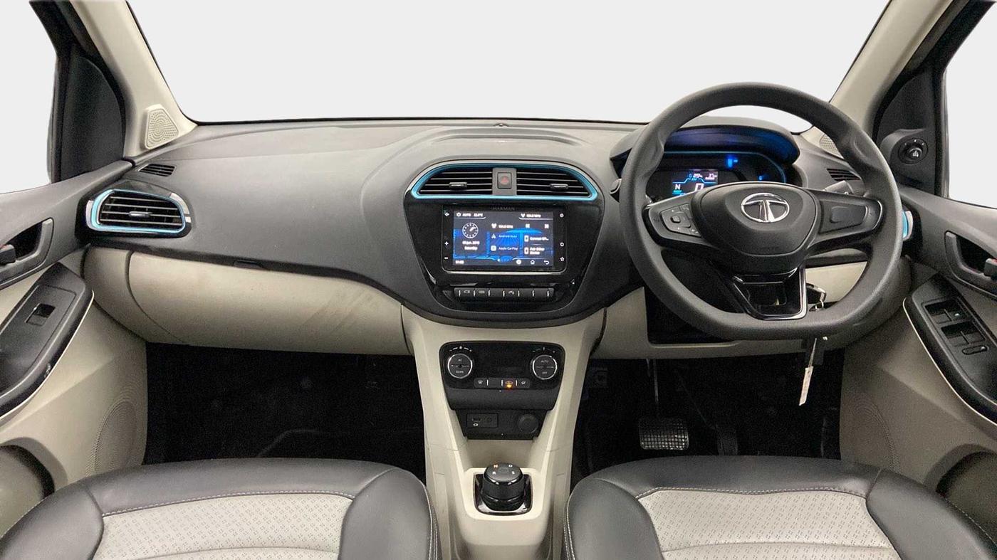 2023 Tata TIAGO EV XT LONG RANGE, Electric, Automatic, 10,817 km, Dashboard