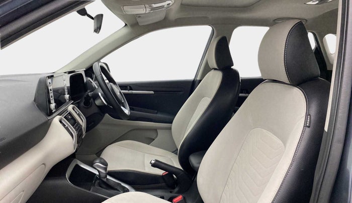 2022 KIA SONET HTX ANNIVERSARY EDITION 1.5 AT, Diesel, Automatic, 30,756 km, Right Side Front Door Cabin