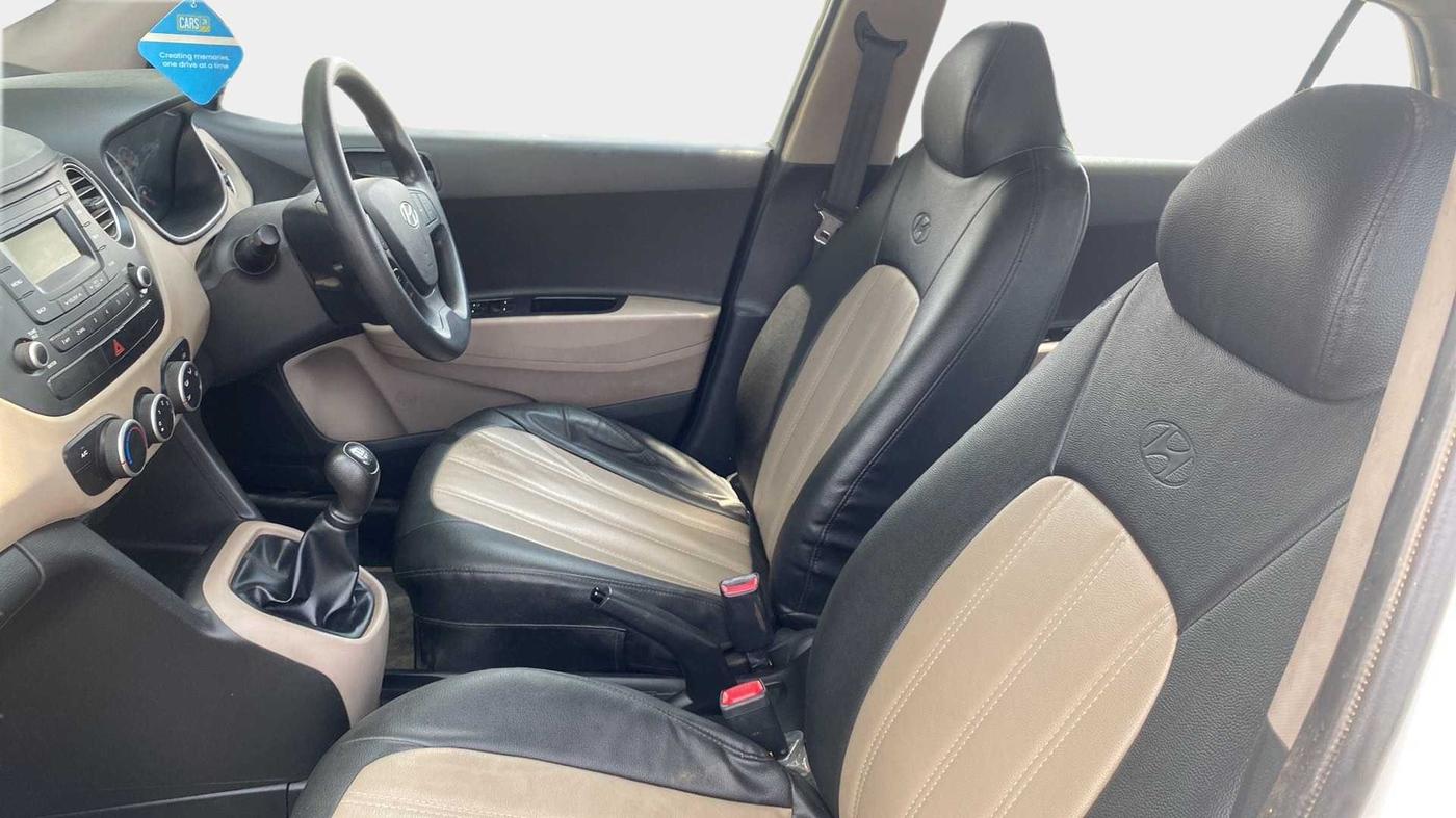 2018 Hyundai Grand i10 MAGNA 1.2 KAPPA VTVT, Petrol, Manual, 18,633 km, Right Side Front Door Cabin